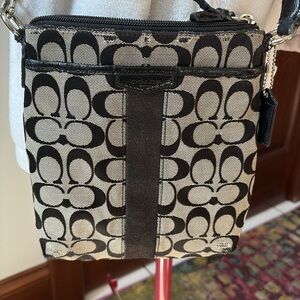 Coach   Vintage mini Crossbody bag/shoulder bag  signature monogram jacquard
